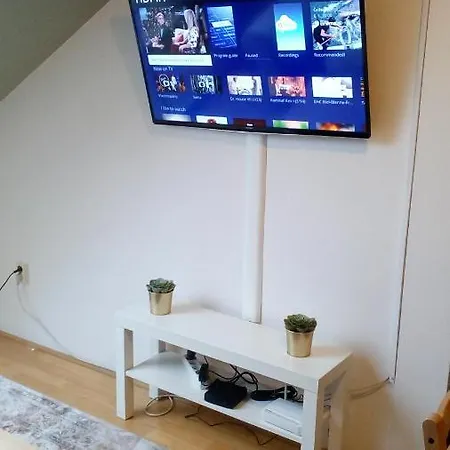 Ruzova Spot Apartment *