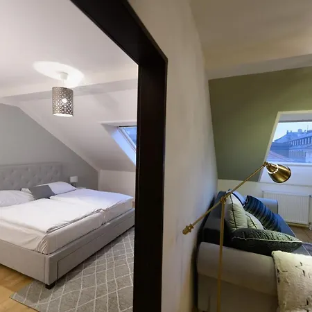 Ruzova Spot Prague