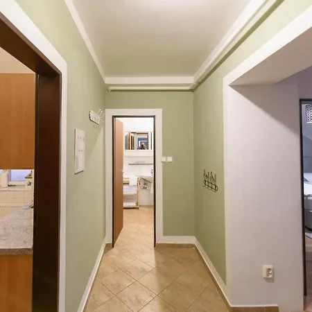 Ruzova Spot Apartment *