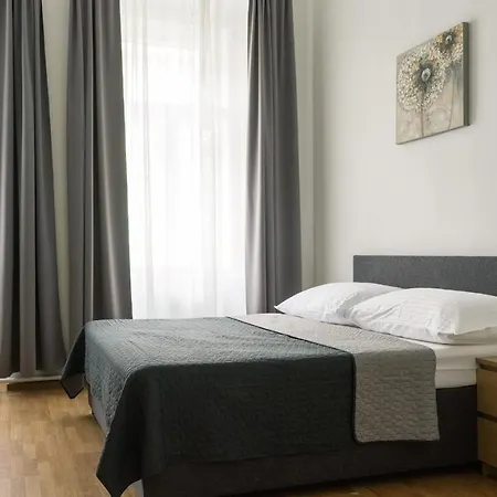Happy Days Sokolska Apartment
