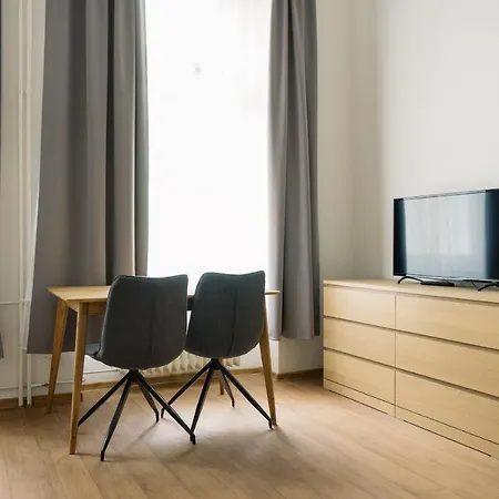 Apartment Happy Days Sokolska Prague