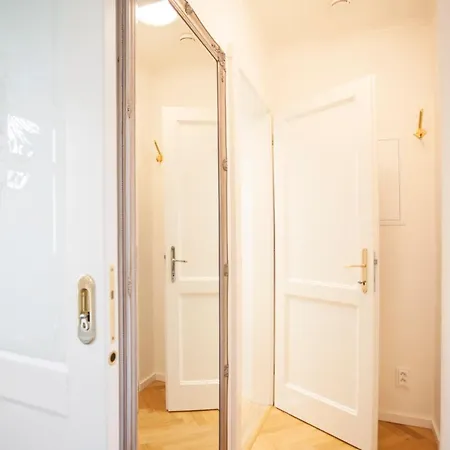 Apartment Friendly In