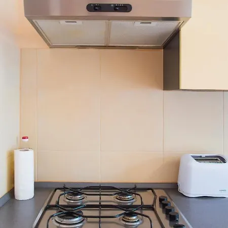 Modern Wenzigova 15 Apartment