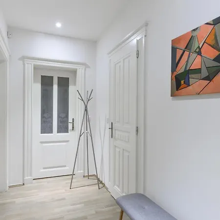 Apartment Art Nouveau Old Town *