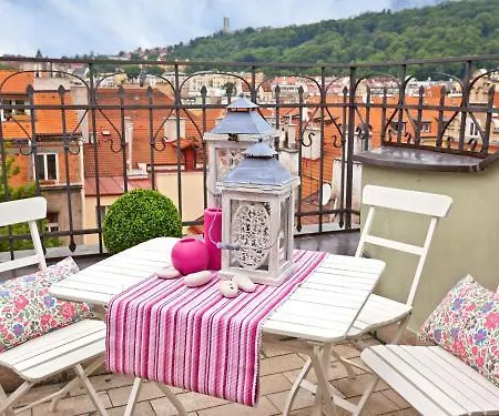 Prague Holiday Apartments Aparthotel 4*