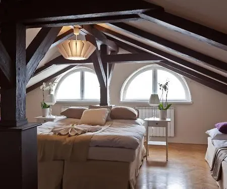 Prague Holiday Apartments Aparthotel 4*
