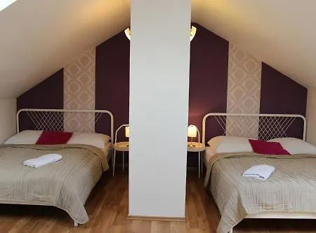 Hotel Legerova 33 3*