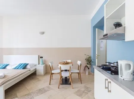 Legerova 33 Hotel