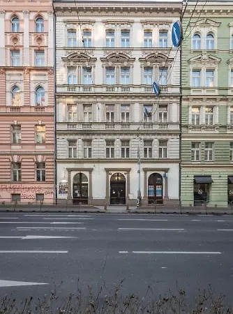 Legerova 33