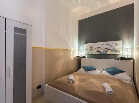 Hotel Legerova 33 3*