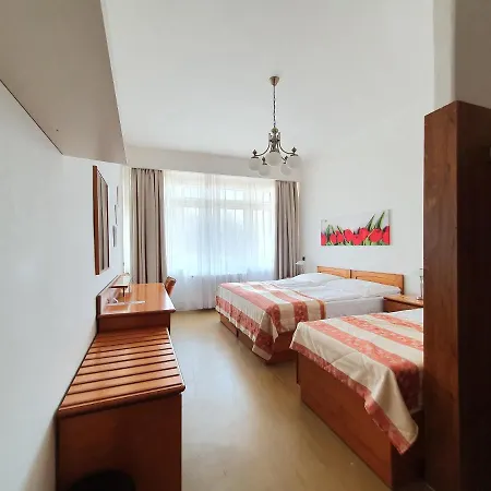Jana - Domov Mladeze Guest house 2*