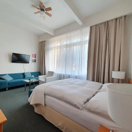 Jana - Domov Mladeze Guest house