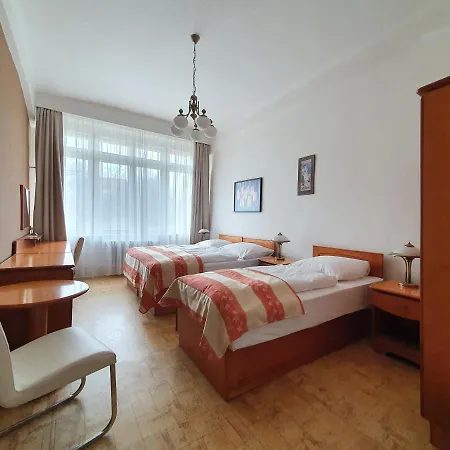 Jana - Domov Mladeze 2*