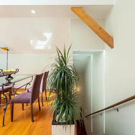Almandine Aparthotel Praga