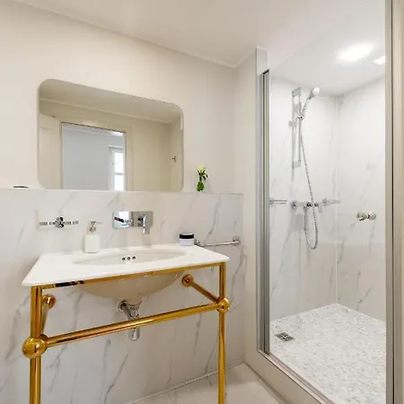 Aparthotel Almandine 4*