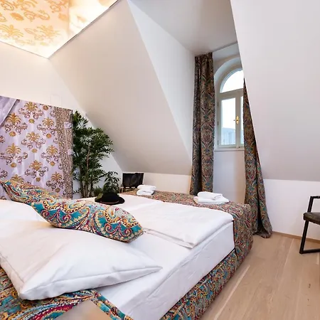 Empirent Beautiful Duplex