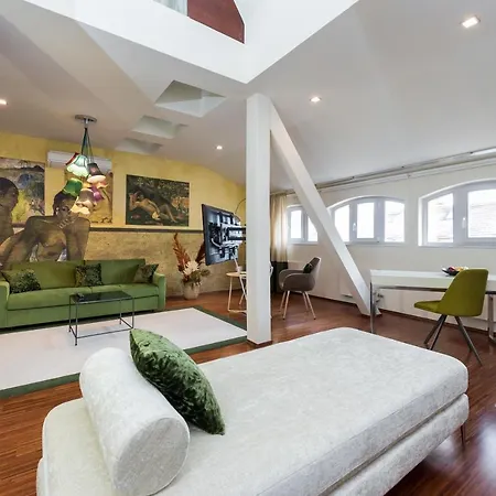 Empirent Beautiful Duplex