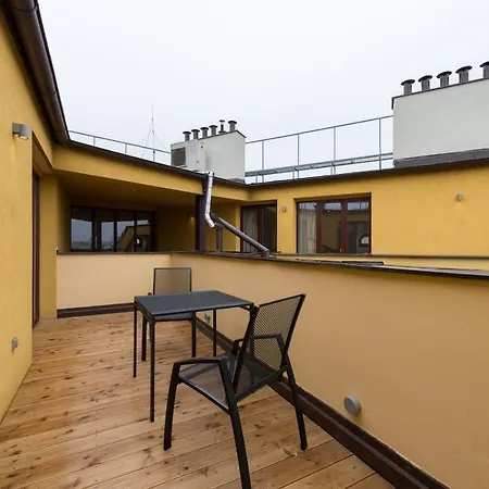 Empirent Beautiful Duplex