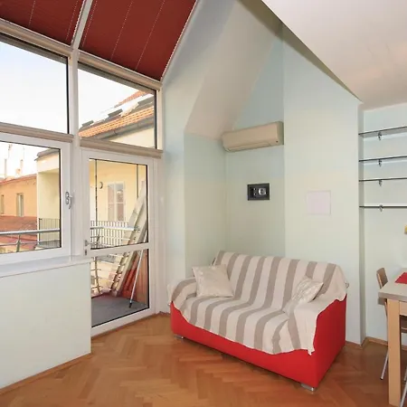 La Familia Aparthotel