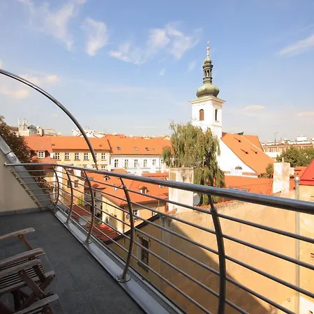 Apartmanhotel La Familia