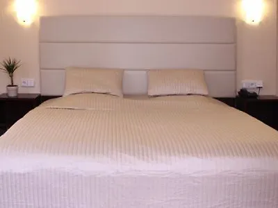 Hotel Trevi
