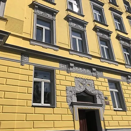 Letna Garden Apartment Prague