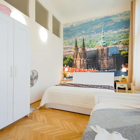 Center Legerova Apartmán *
