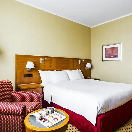 Courtyard By Marriott Airport 4*