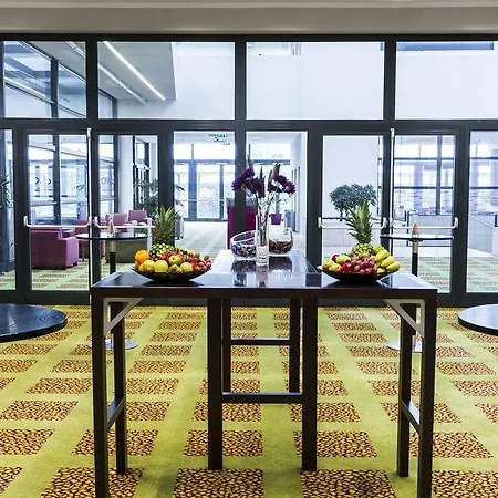 Hotel Courtyard By Marriott Airport Praga