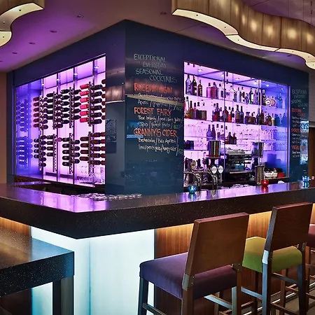 Botanique 4* براغ