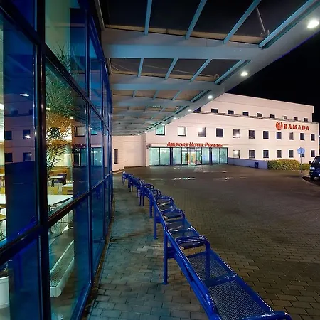 Ramada Airport Hotell 4*