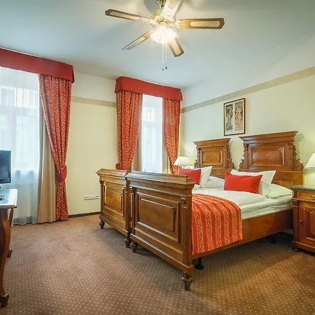 Hotell Mucha Prag