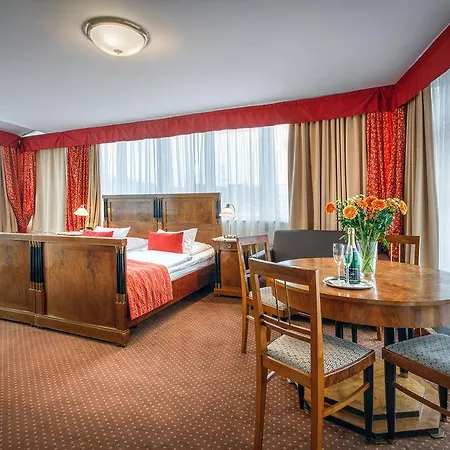 Mucha Hotell Prag