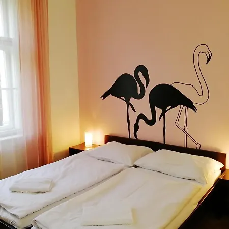 Flamingo *