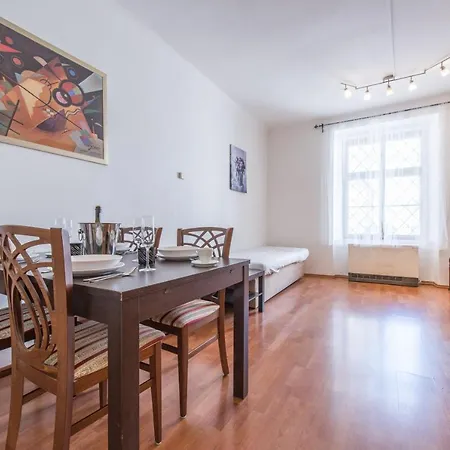 Apartamento Locals Monastery