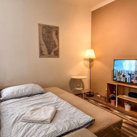 Apartamento Locals Monastery