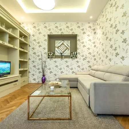 Apartamento Locals Monastery *