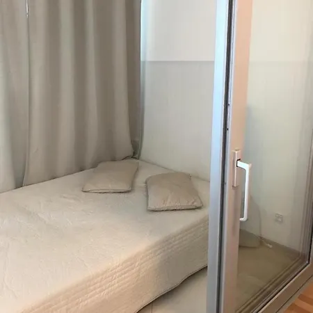 гарден студия Apartment Prague