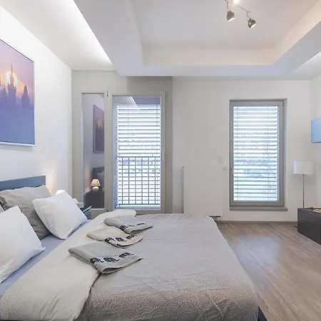 Bright Studio, 10min Centre, Free Parking Apartment Prague
