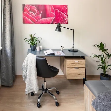 Apartment Days - Exclusive In Trendy Neighbourhood *