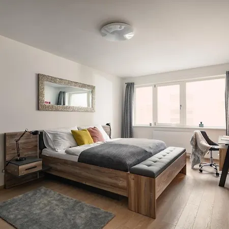 Apartment Days - Exclusive In Trendy Neighbourhood