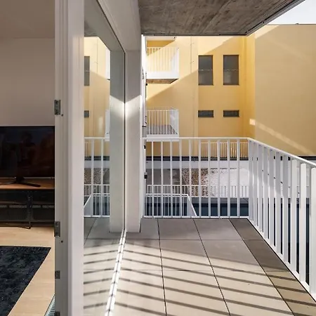 Apartment Days - Exclusive In Trendy Neighbourhood *