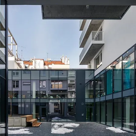 Apartment Days - Exclusive In Trendy Neighbourhood