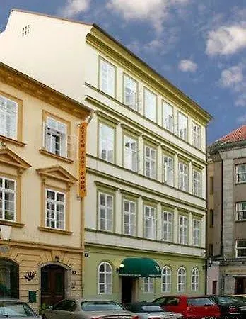Bishop's House 4*
