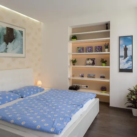 Agnes - Apartments *