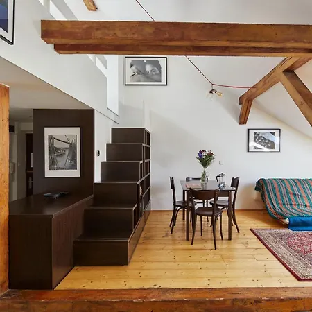 Days - Sunlit Attic Loft In Vinohrady * Prague