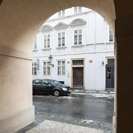 Charles Bridge Royal - Castle District Apartment