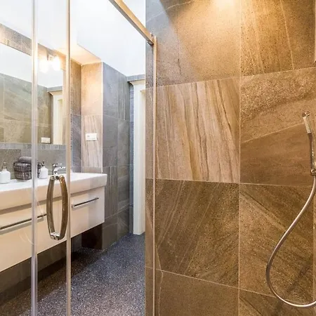 Apartment Stylish 5 Minutes Walk From City Center Prague