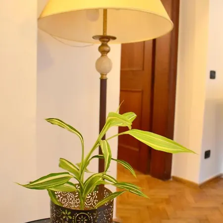 Apartment Lesser Town! *