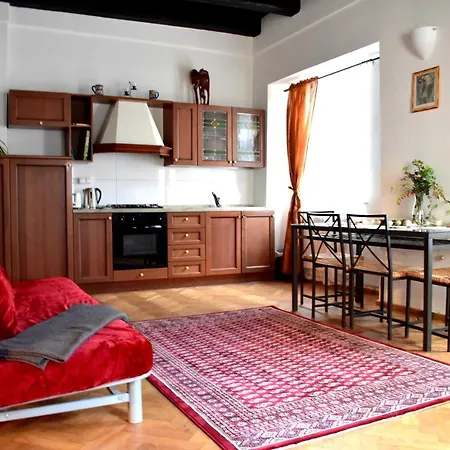Apartment Lesser Town! *